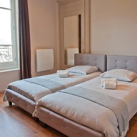 Apartment T3 ,100m2, Centre Ville, Classe 3 Etoiles *